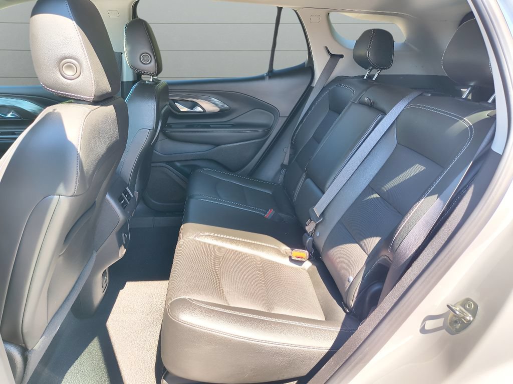Used 2023 GMC Terrain SLT FWD image 24