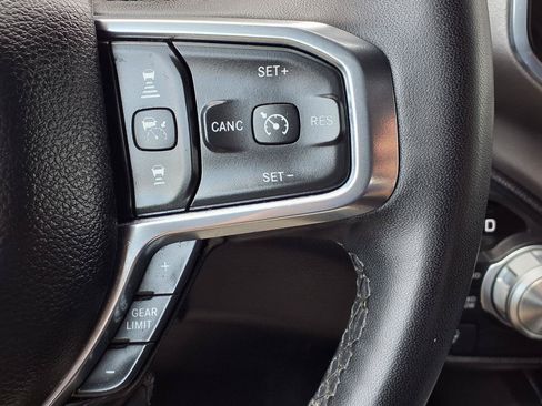 Used 2025 RAM 1500 Laramie AWD/4WD image 18