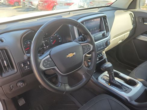Used 2021 Chevrolet Colorado LT w/ Safety Package image 22