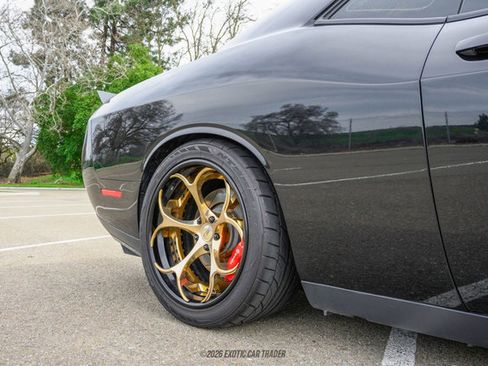 Used 2016 Dodge Challenger SRT Hellcat image 93