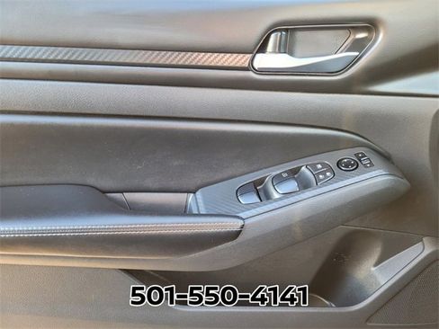 Used 2024 Nissan Altima 2.5 SV image 30