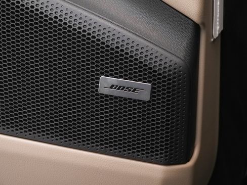 Used 2025 Porsche Macan Electric image 29