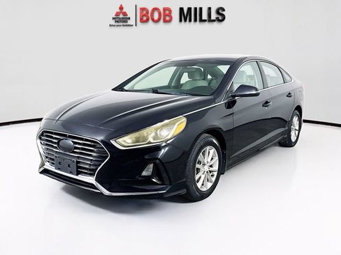 Used 2018 Hyundai Sonata SE FWD image 3