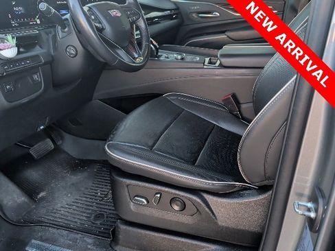 Used 2022 Cadillac Escalade Premium Luxury w/ LPO, Floor Liner Package image 20