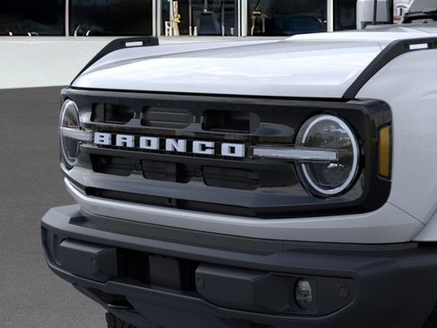 New 2026 Ford Bronco Outer Banks AWD/4WD image 19