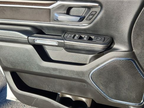 Used 2025 RAM 1500 Laramie image 8