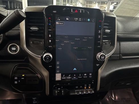 Used 2024 RAM 2500 Laramie image 18