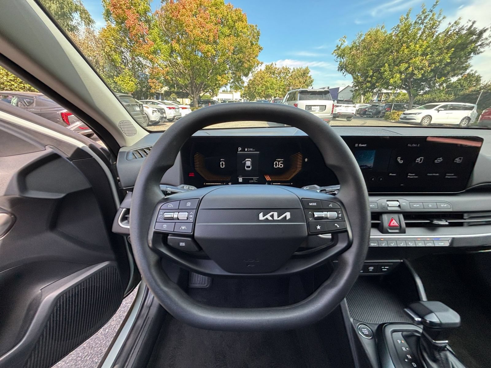 Used 2026 Kia K4 FWD image 32