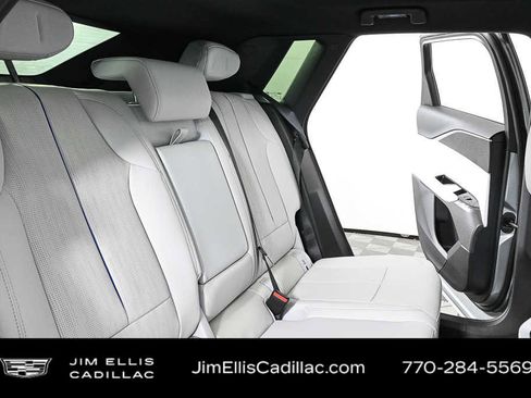 New 2026 Cadillac Lyriq Luxury image 21