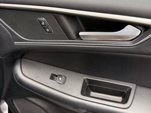 Used 2022 Ford Edge SEL w/ Convenience Package image 51