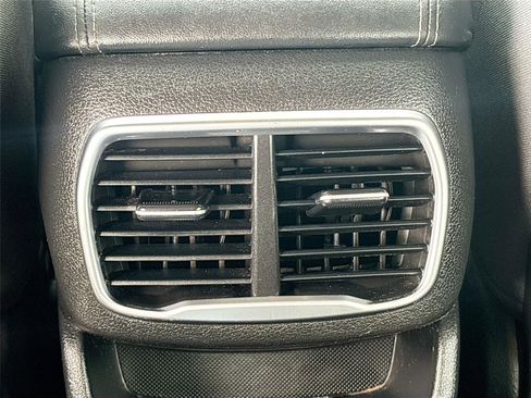 Used 2020 Hyundai Santa Fe SEL image 26