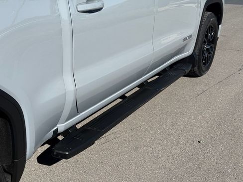 Used 2024 GMC Sierra 1500 Elevation w/ Preferred Package AWD/4WD image 15