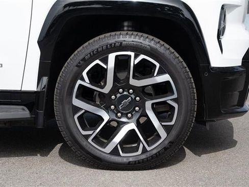 New 2024 Chevrolet Silverado EV RST image 48