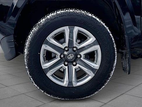 Certified 2019 Toyota Tacoma Limited image 10