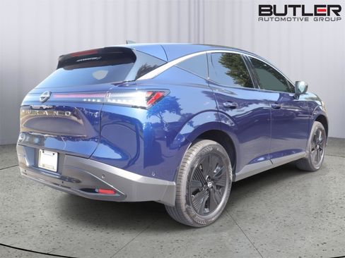 Used 2025 Nissan Murano SV AWD/4WD image 7
