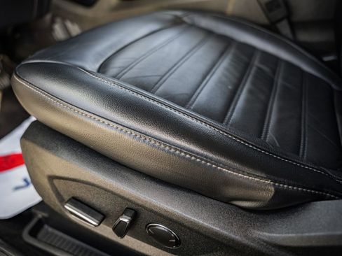 Used 2016 Ford Edge SEL w/ Equipment Group 201A image 33