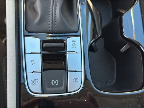 Certified 2024 Hyundai Tucson SE image 22