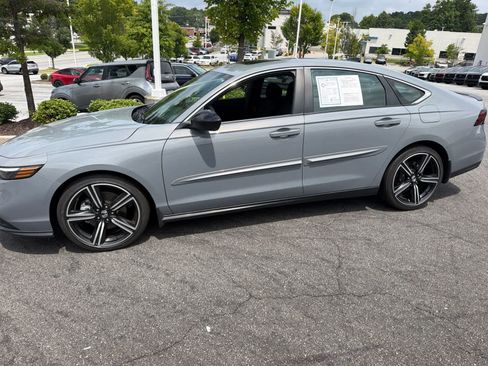 Certified 2023 Honda Accord Sport image 5