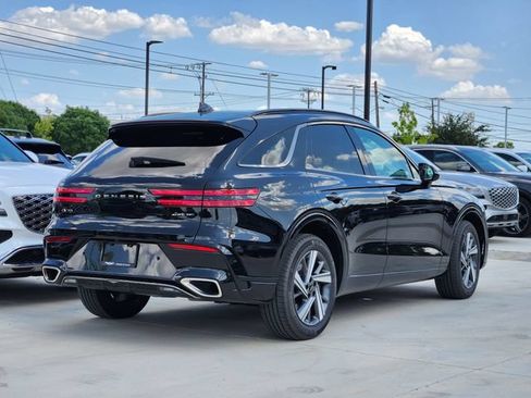 Used 2026 Genesis GV70 3.5T Sport Advanced AWD/4WD image 3