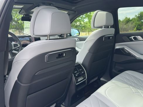 New 2026 BMW X6 xDrive40i w/ Climate Comfort Package image 15
