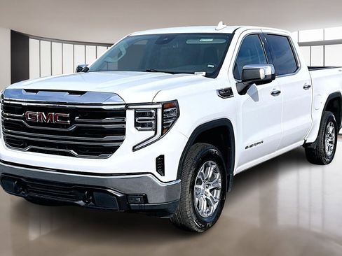 Used 2025 GMC Sierra 1500 SLT image 3