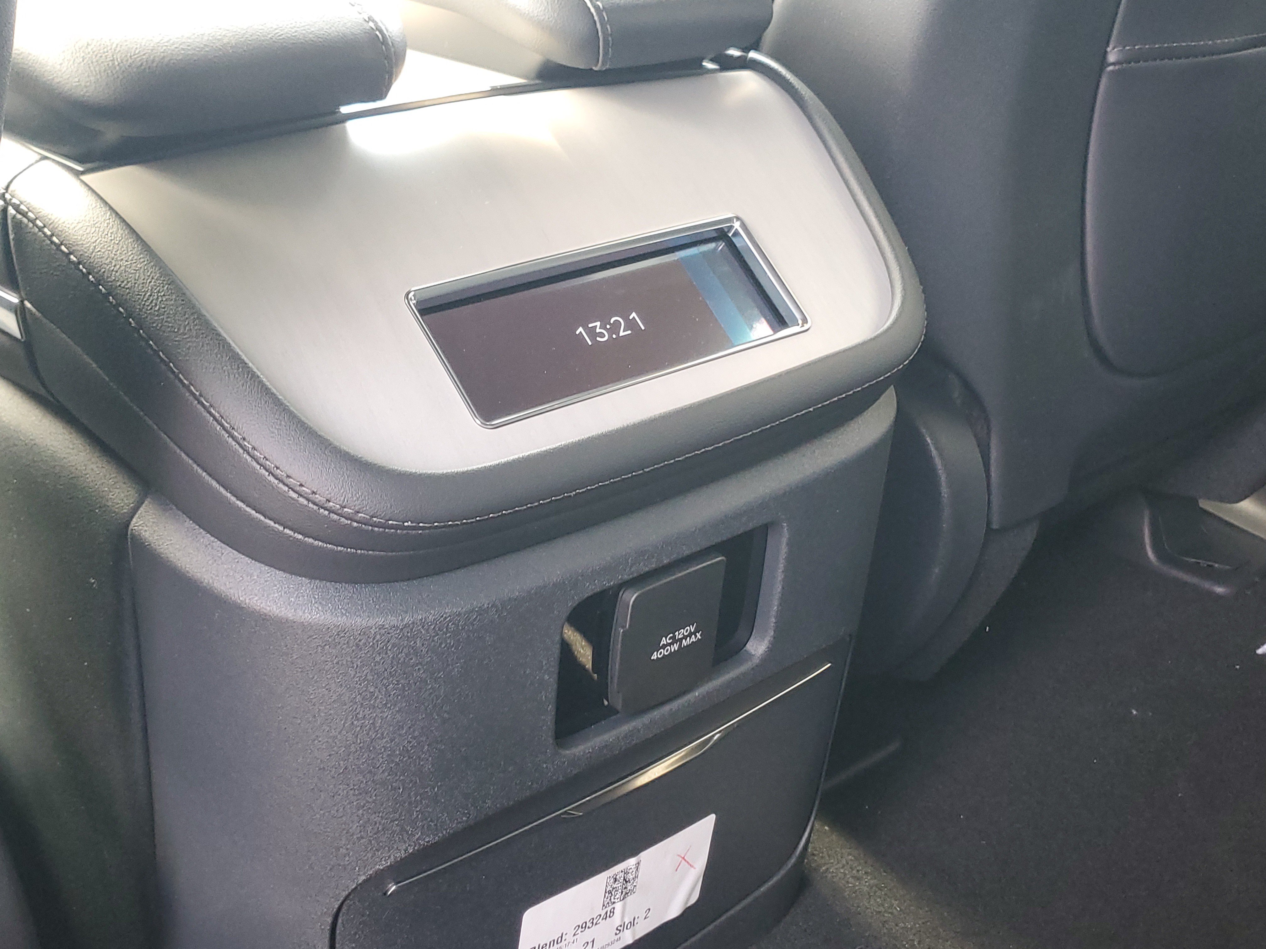 New 2026 Lincoln Navigator Reserve w/ Jet Appearance Package AWD/4WD image 29