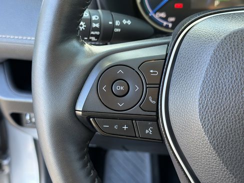 Used 2023 Toyota RAV4 XLE Premium image 26