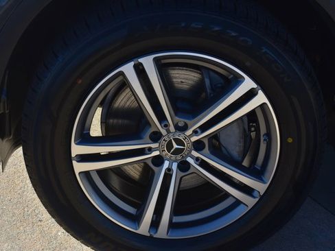 Used 2020 Mercedes-Benz GLC 300 4MATIC image 11