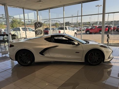 Used 2023 Chevrolet Corvette Stingray Premium Cpe w/ 3LT image 6