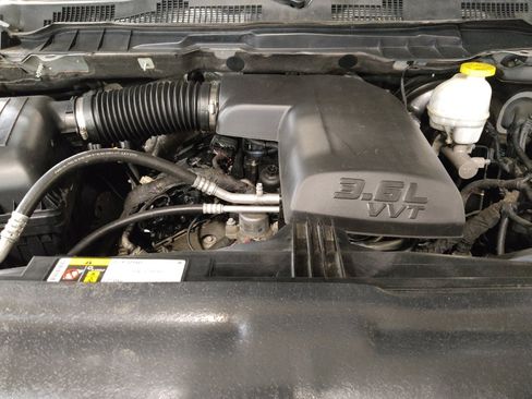 Used 2018 RAM 1500 Big Horn AWD/4WD image 30