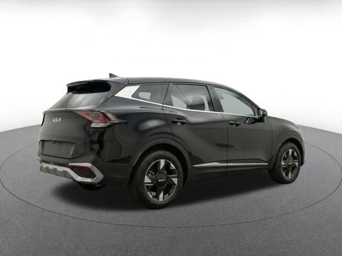 Used 2026 Kia Sportage LX AWD/4WD image 9