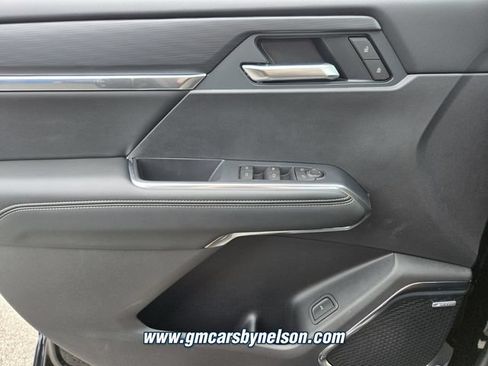 New 2026 GMC Acadia Elevation w/ Black Edition AWD/4WD image 13