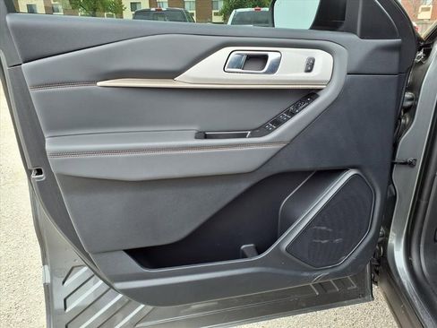 New 2026 Ford Explorer Active image 22