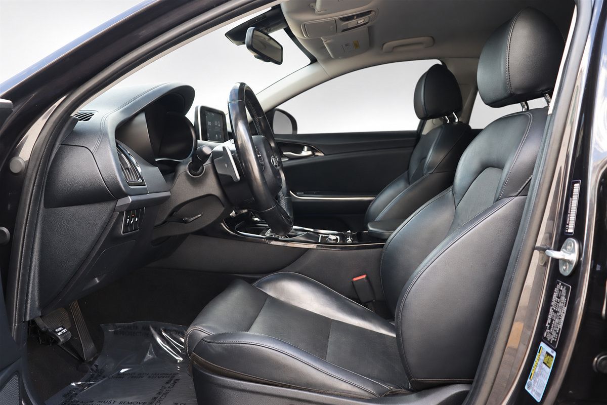 Used 2019 Kia Stinger RWD image 25