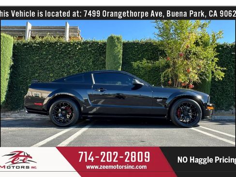 Used 2006 Ford Mustang GT RWD image 5