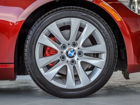 Used 2012 BMW 328i Convertible image 22