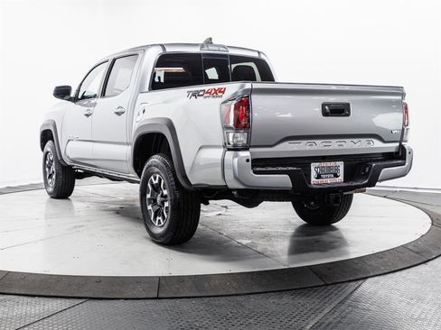 Certified 2022 Toyota Tacoma TRD Off-Road w/ TRD Premium Off Road Package image 9