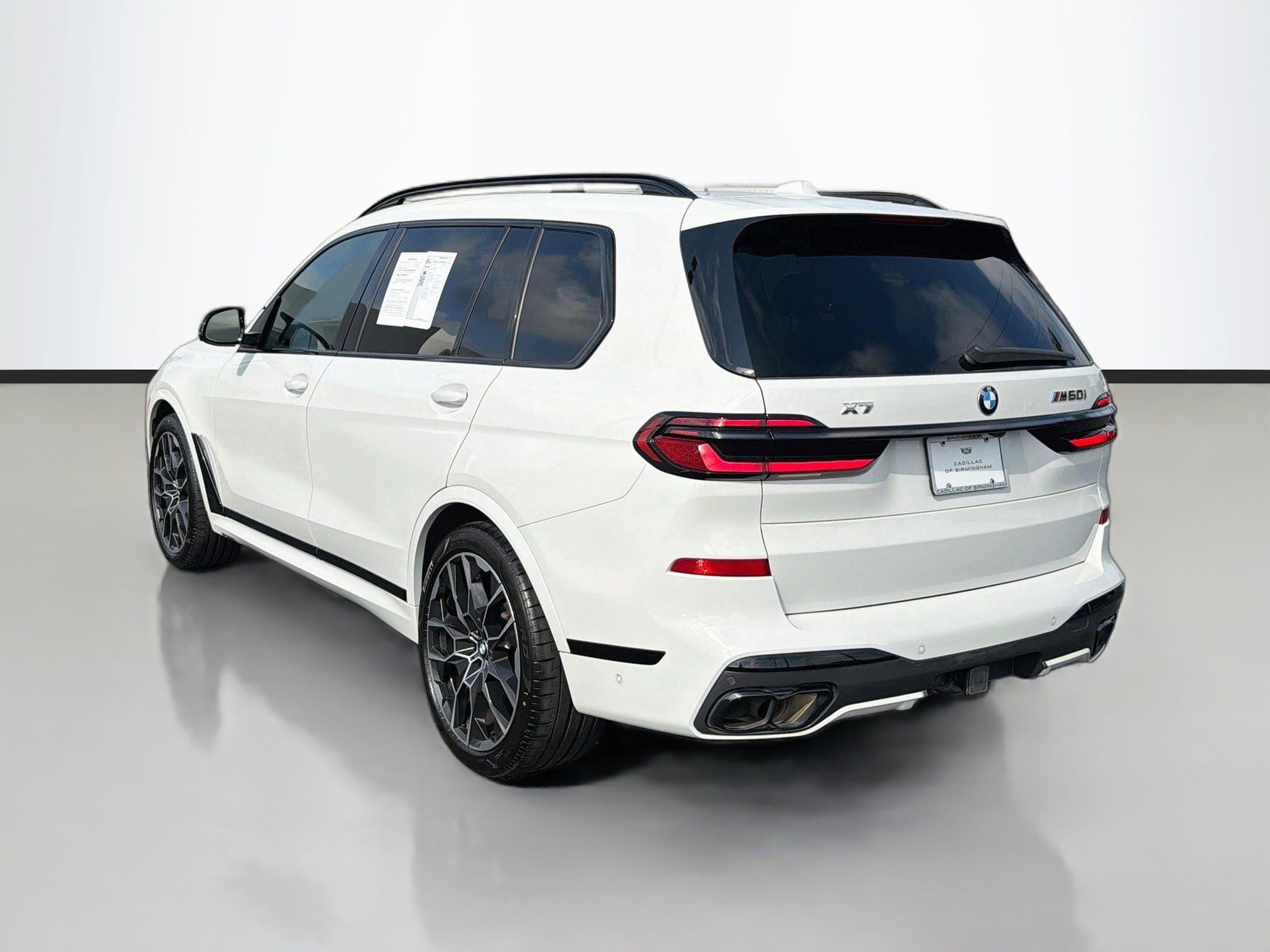 Used 2025 BMW X7 M60i w/ Executive Package AWD/4WD image 7