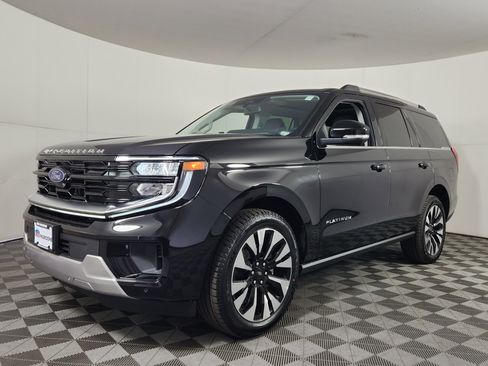 New 2026 Ford Expedition Platinum w/ Driver's Package image 3