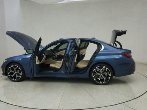 Used 2025 BMW 330i Sedan image 76