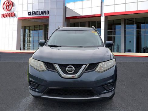 Used 2016 Nissan Rogue S w/ Appearance Package FWD image 3