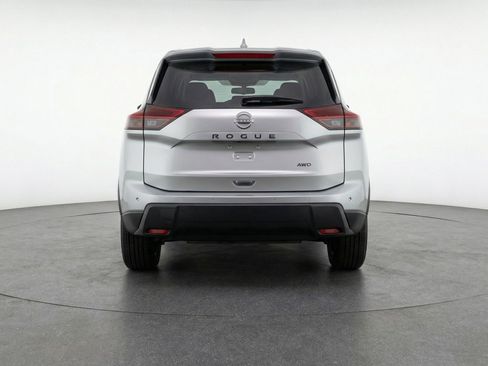 Used 2025 Nissan Rogue SV FWD image 7