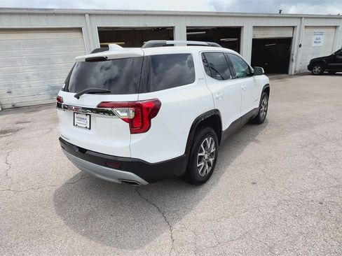 Used 2023 GMC Acadia SLE w/ Driver Convenience Package image 8