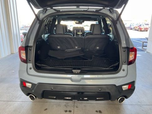 Certified 2024 Honda Passport Black Edition image 21