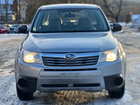 Used 2010 Subaru Forester 2.5X image 1