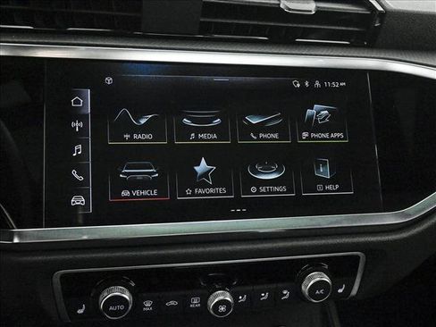 Certified 2025 Audi Q3 2.0T Premium w/ Convenience Package image 13