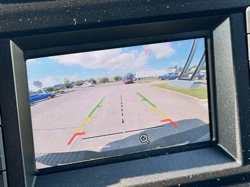 Used 2015 Ford F150 XLT w/ Equipment Group 301A Mid AWD/4WD image 16