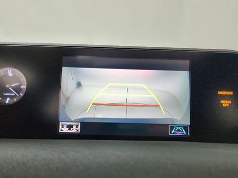 Used 2019 Lexus UX 200 FWD image 44