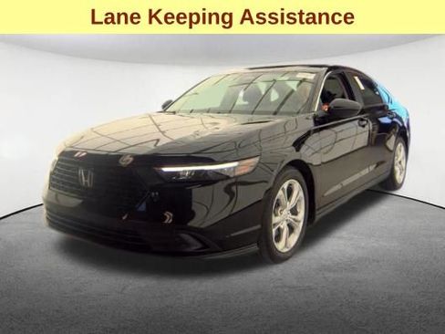 Used 2025 Honda Accord LX image 4