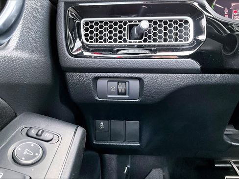 Used 2025 Honda Civic Sport image 36